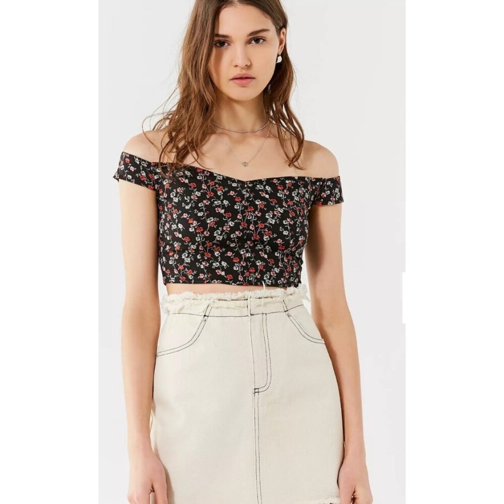 Urban Outfitters Cordelia Floral Print Shoulder Smock Crop Top Small (bin FF100)